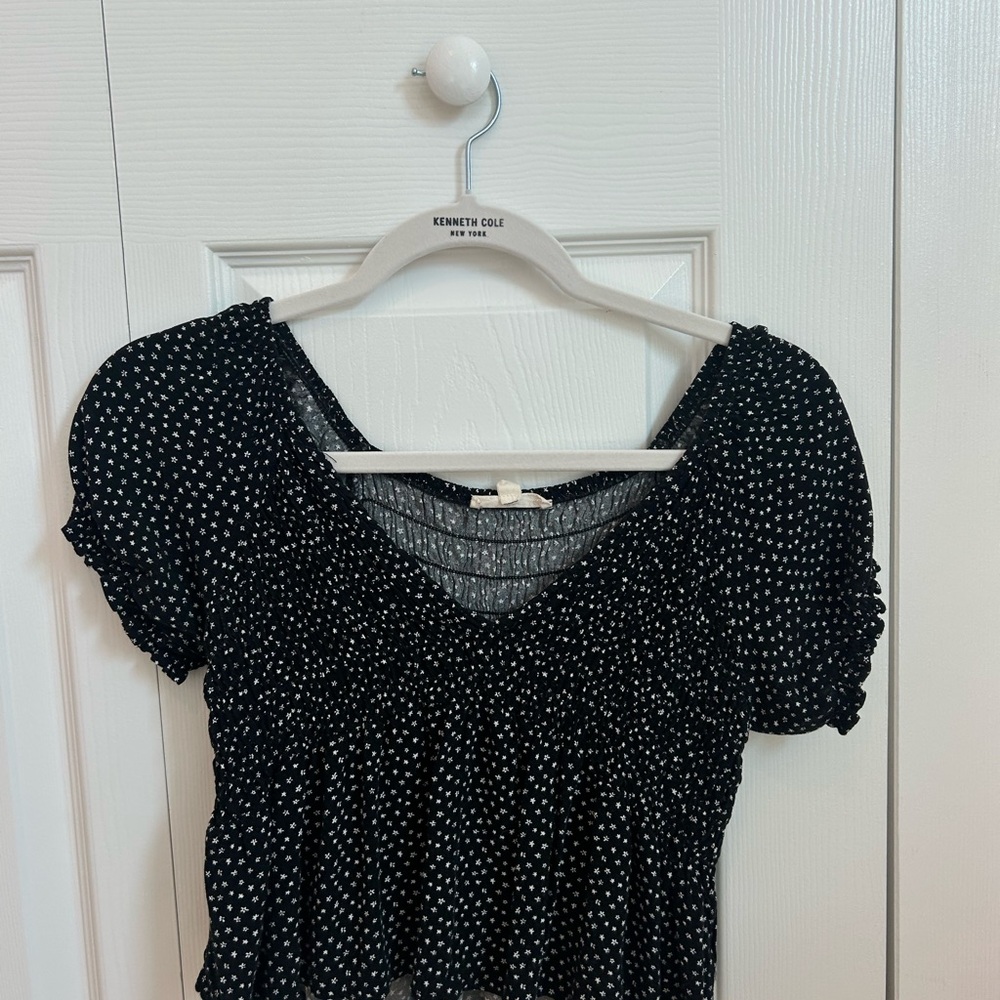 La Hearts Black and White Puff Sleeve Blouse